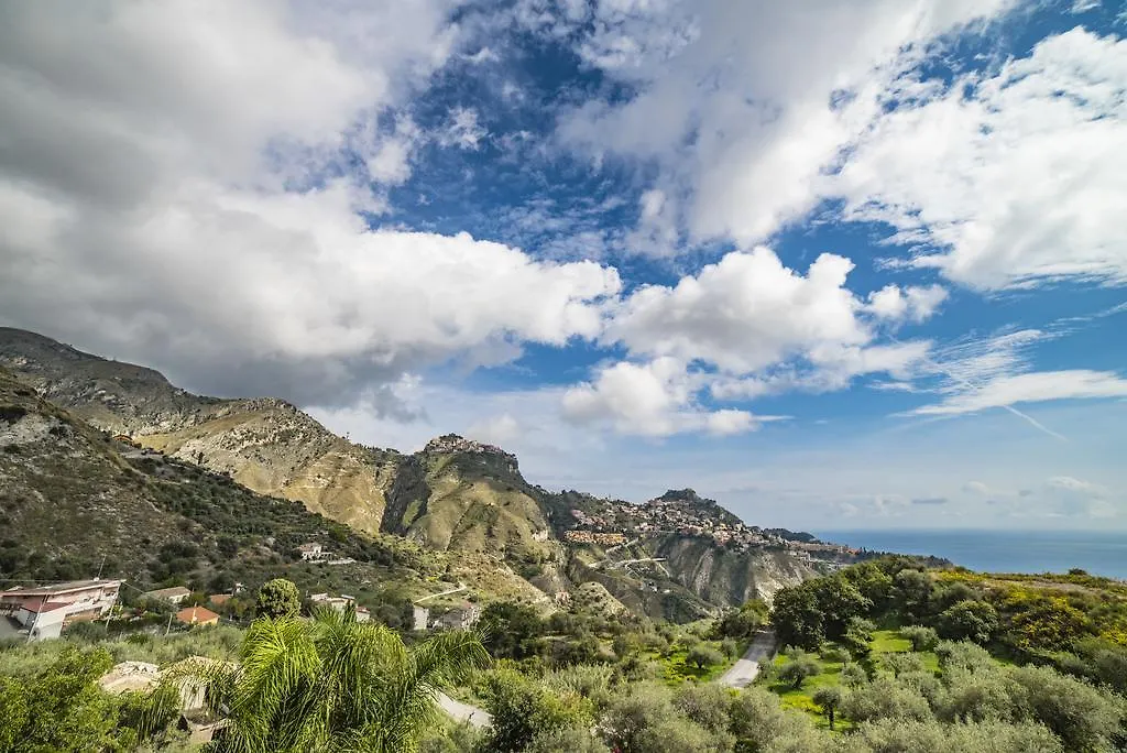 Villa Almond Taormina 0*,